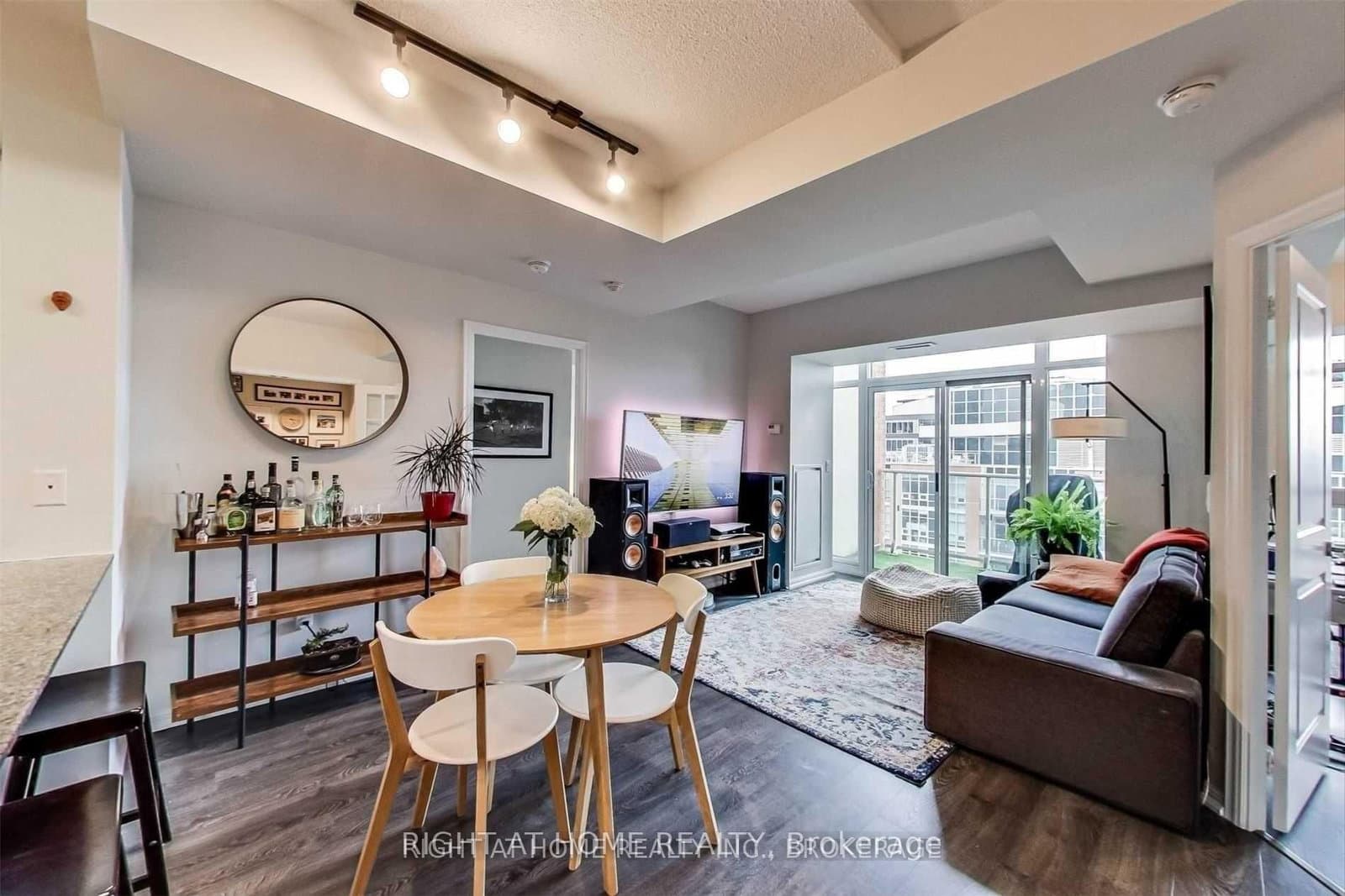 #2401 - 75 East Liberty Street