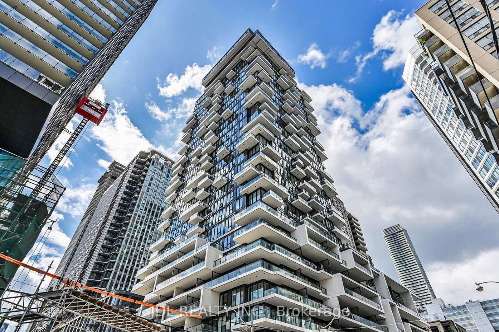 77 Shuter Street, Unit 501