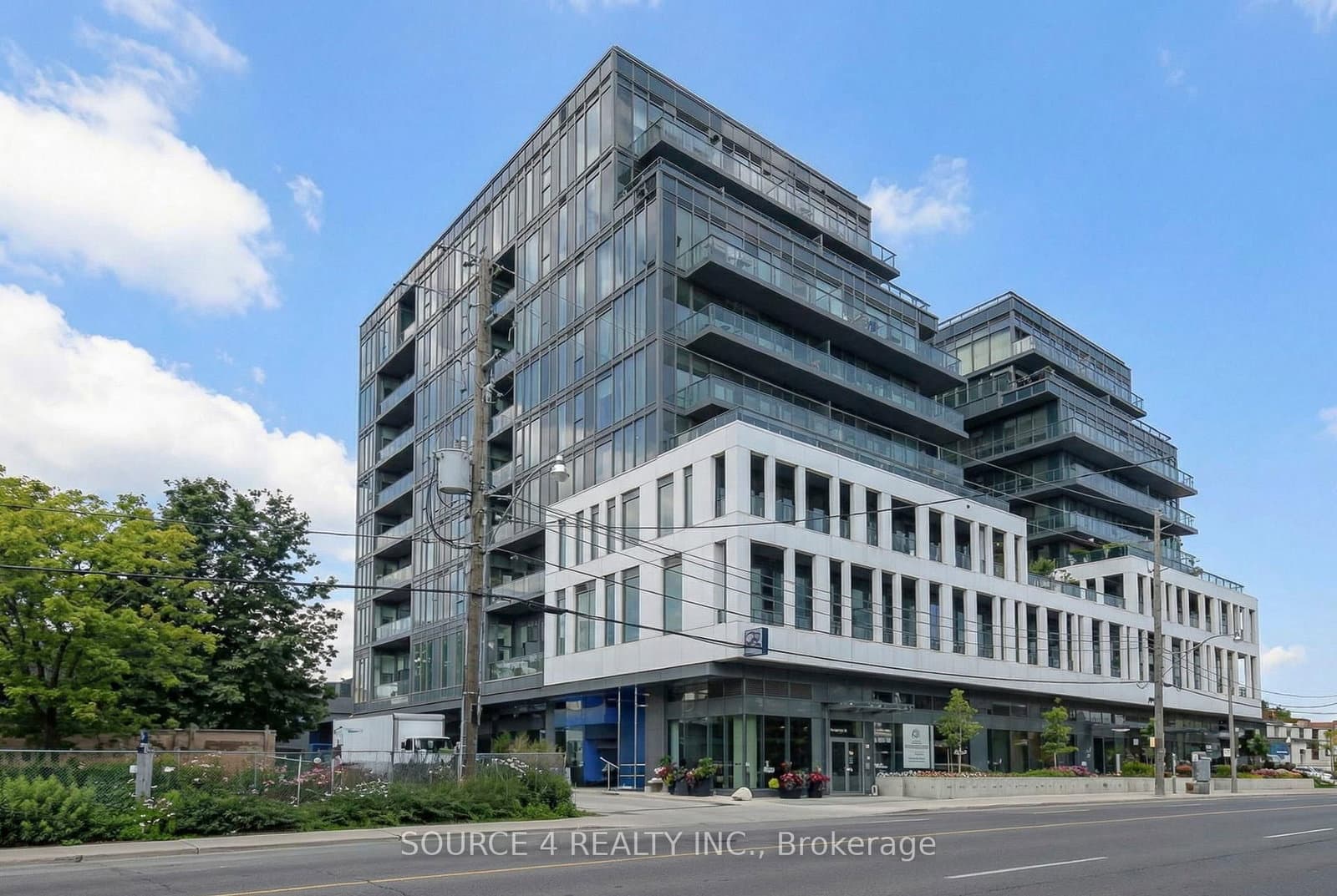 #805 - 500 Dupont Street