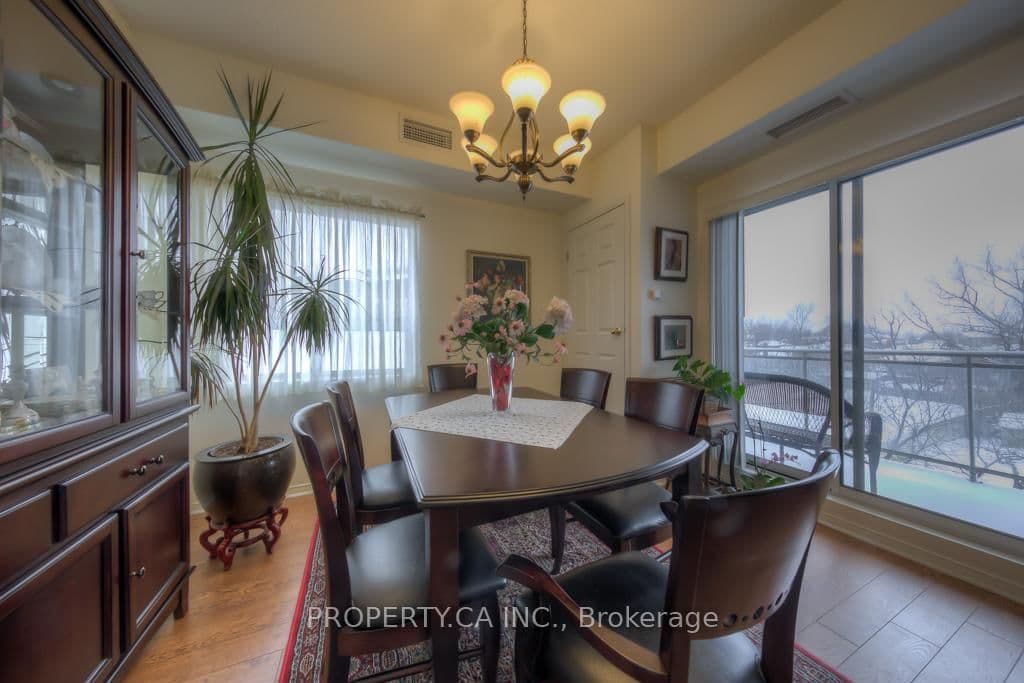 #301 - 778 Sheppard Avenue W