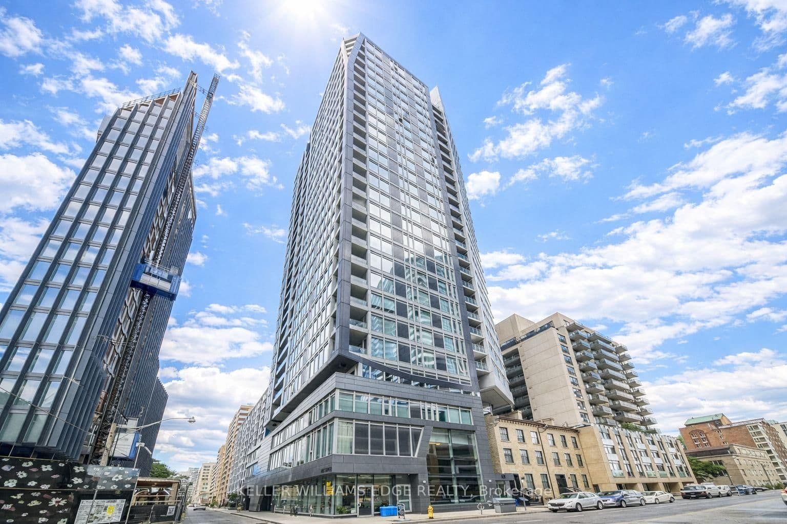 68 Shuter Street, Unit 1009
