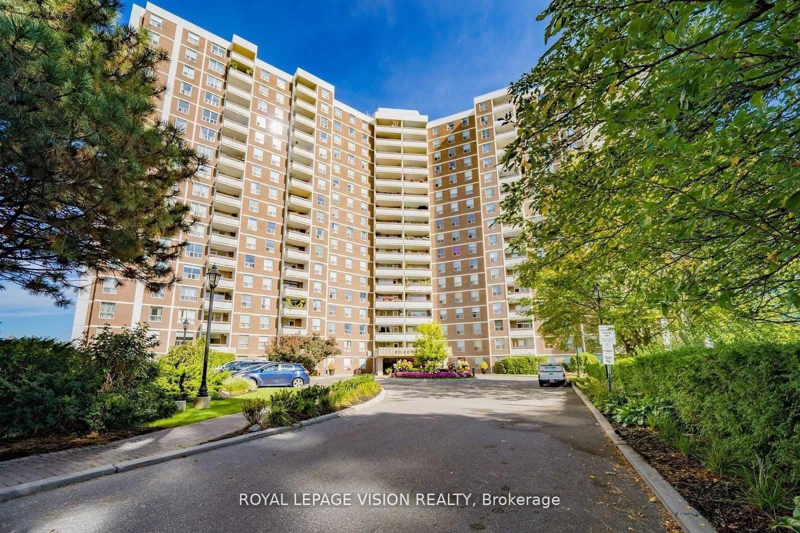 #1202 - 20 Edgecliff Golfway
