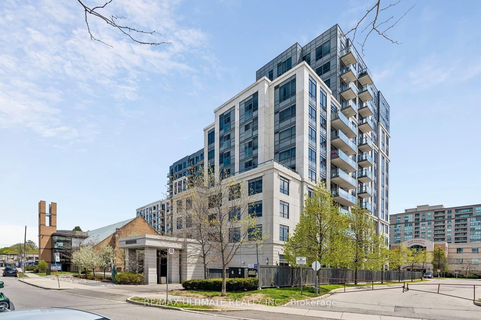 #308 - 35 Saranac Boulevard