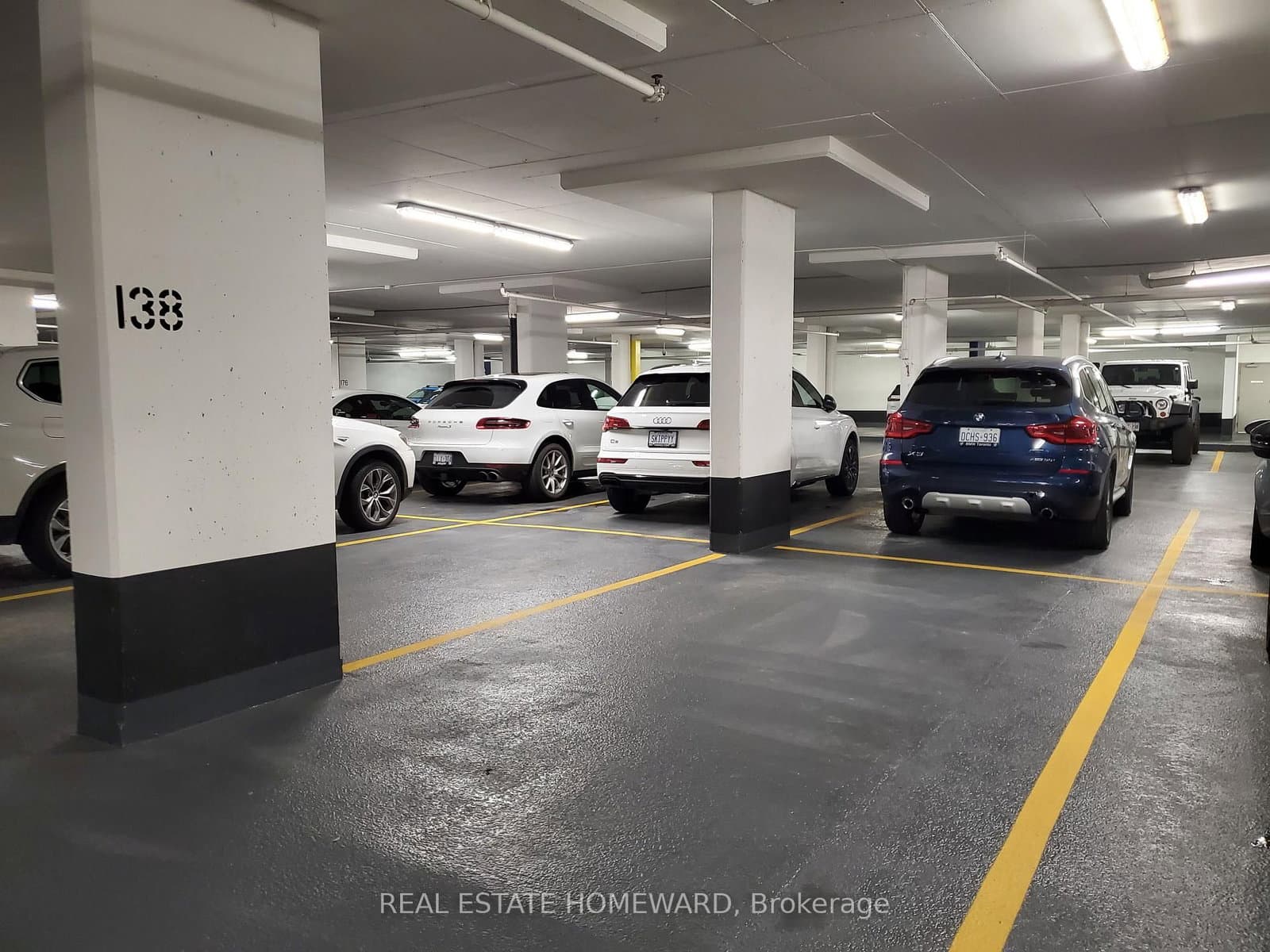 #P3-#138 - 29 Queens Quay E