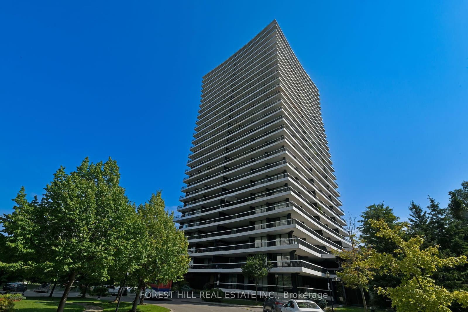 #2404 - 135 Antibes Drive