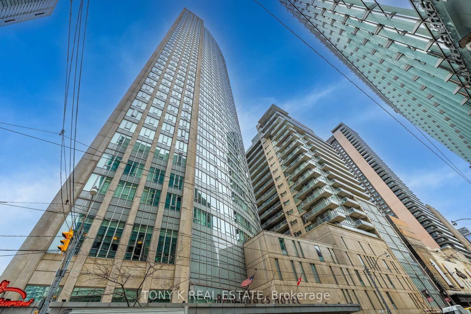 #2113 - 210 Victoria Street