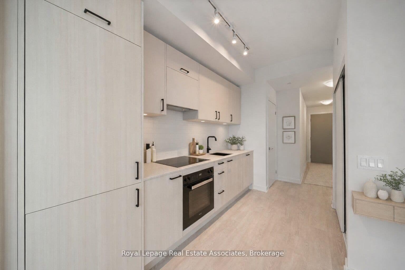 1 Quarrington Lane, Unit 1004