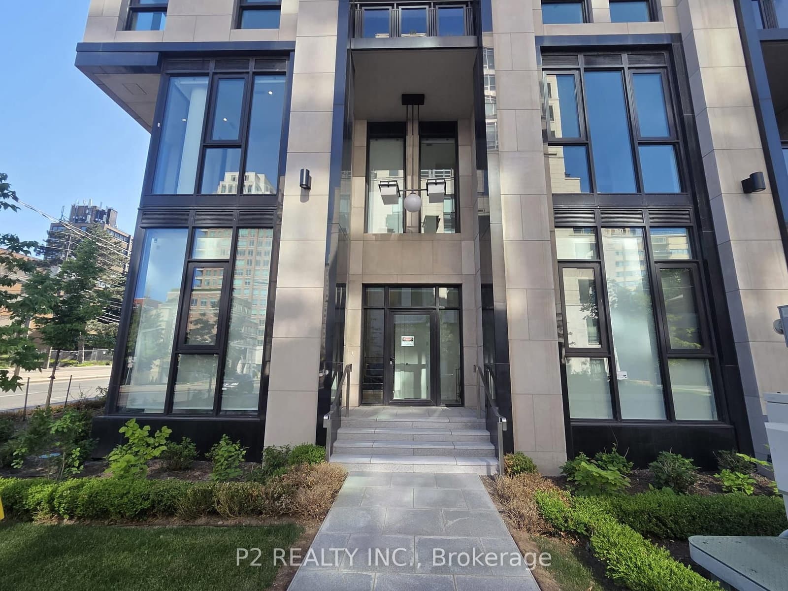 #102 - 2 Forest Hill Road