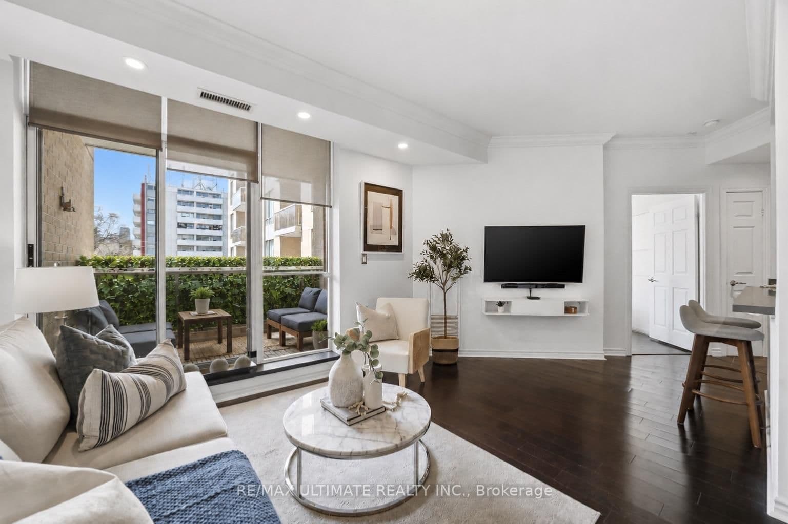 #405 - 1750 Bayview Avenue