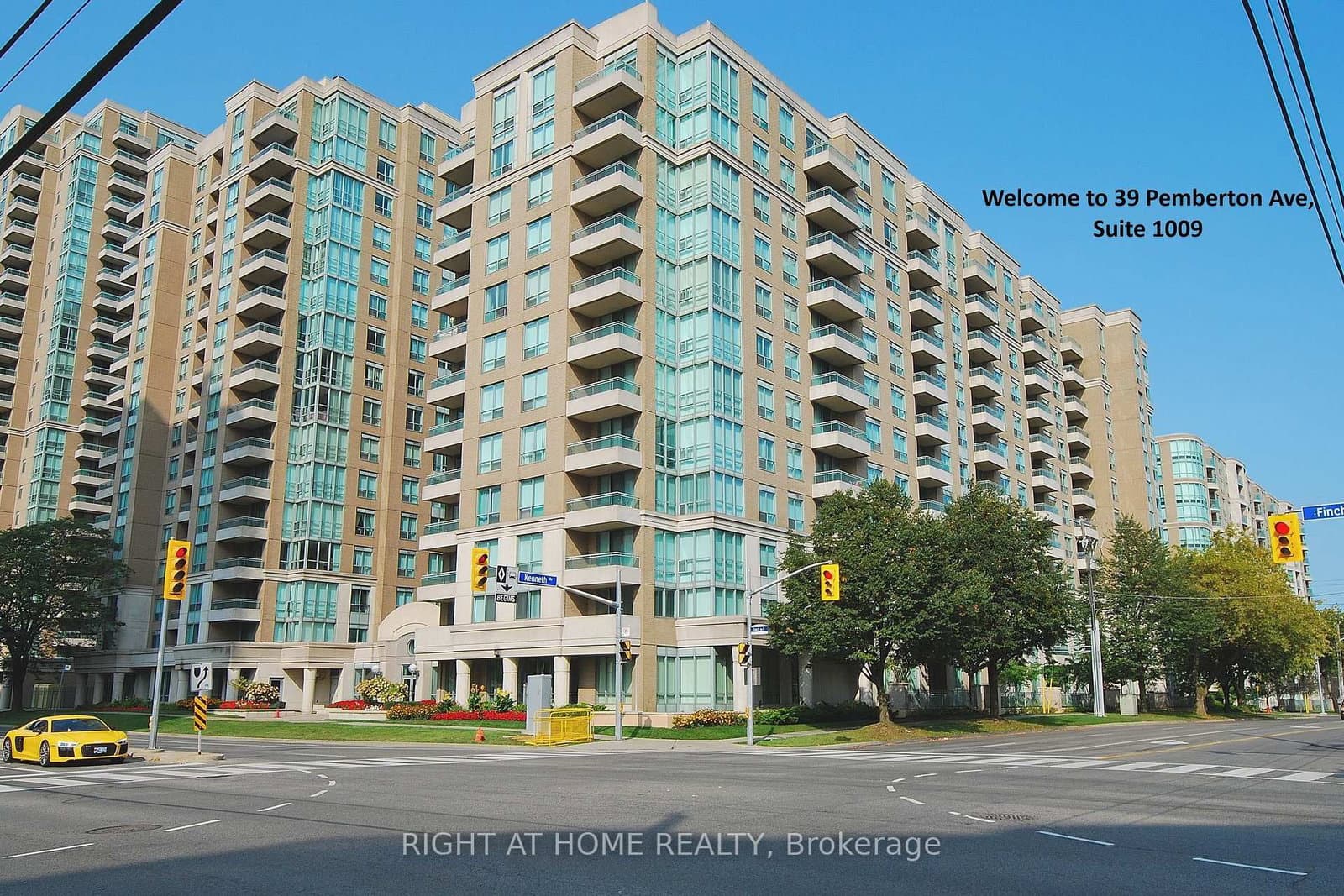 #1009 - 39 Pemberton Avenue