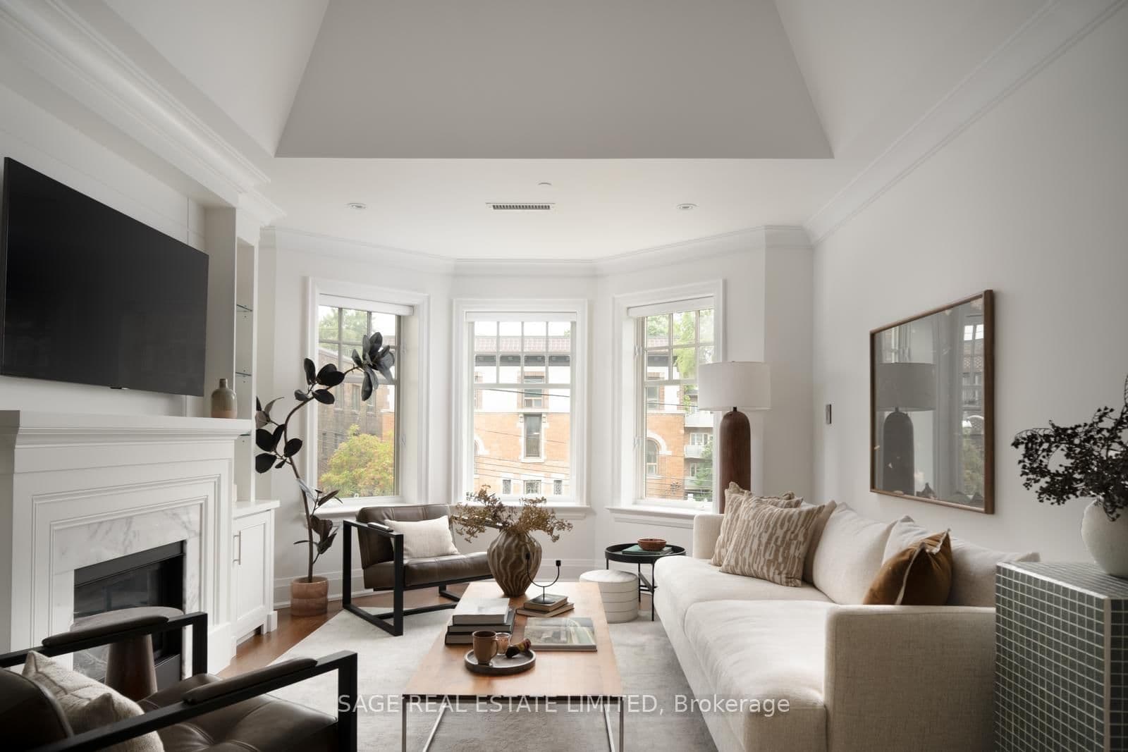 #3D - 319 Lonsdale Road