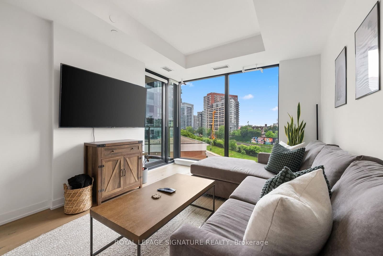 #401 - 200 Sudbury Street