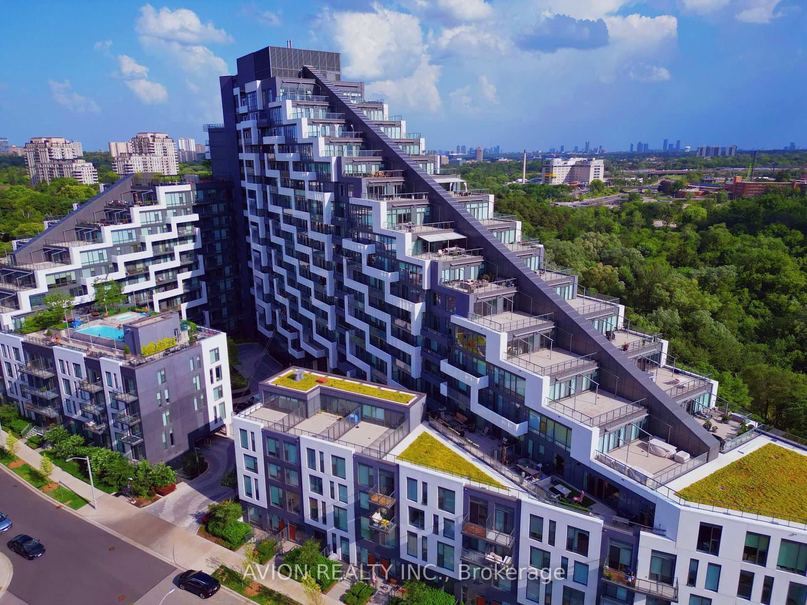 #1019 - 25 Adra Grado Way