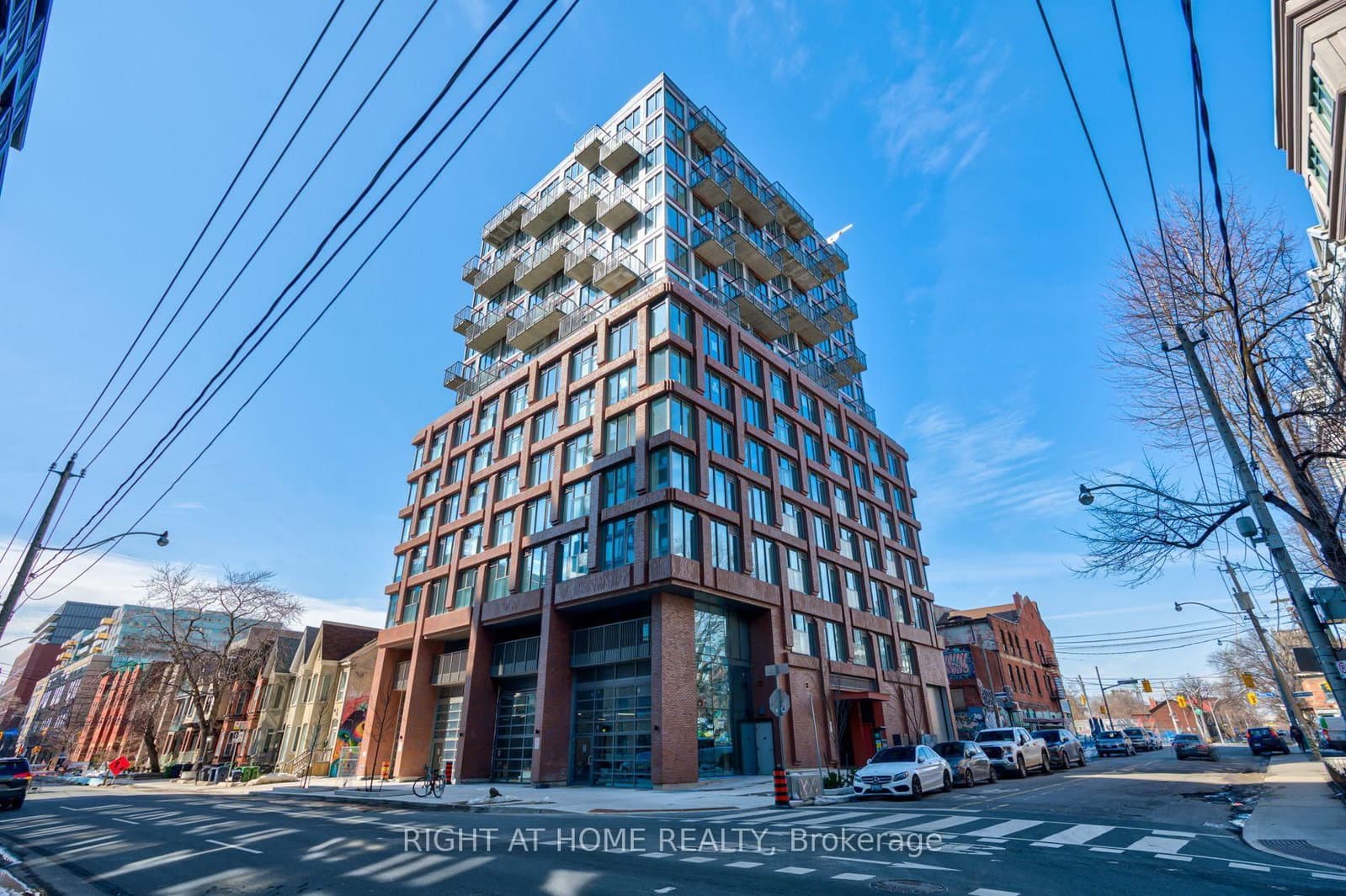 2 Augusta Avenue, Unit 704