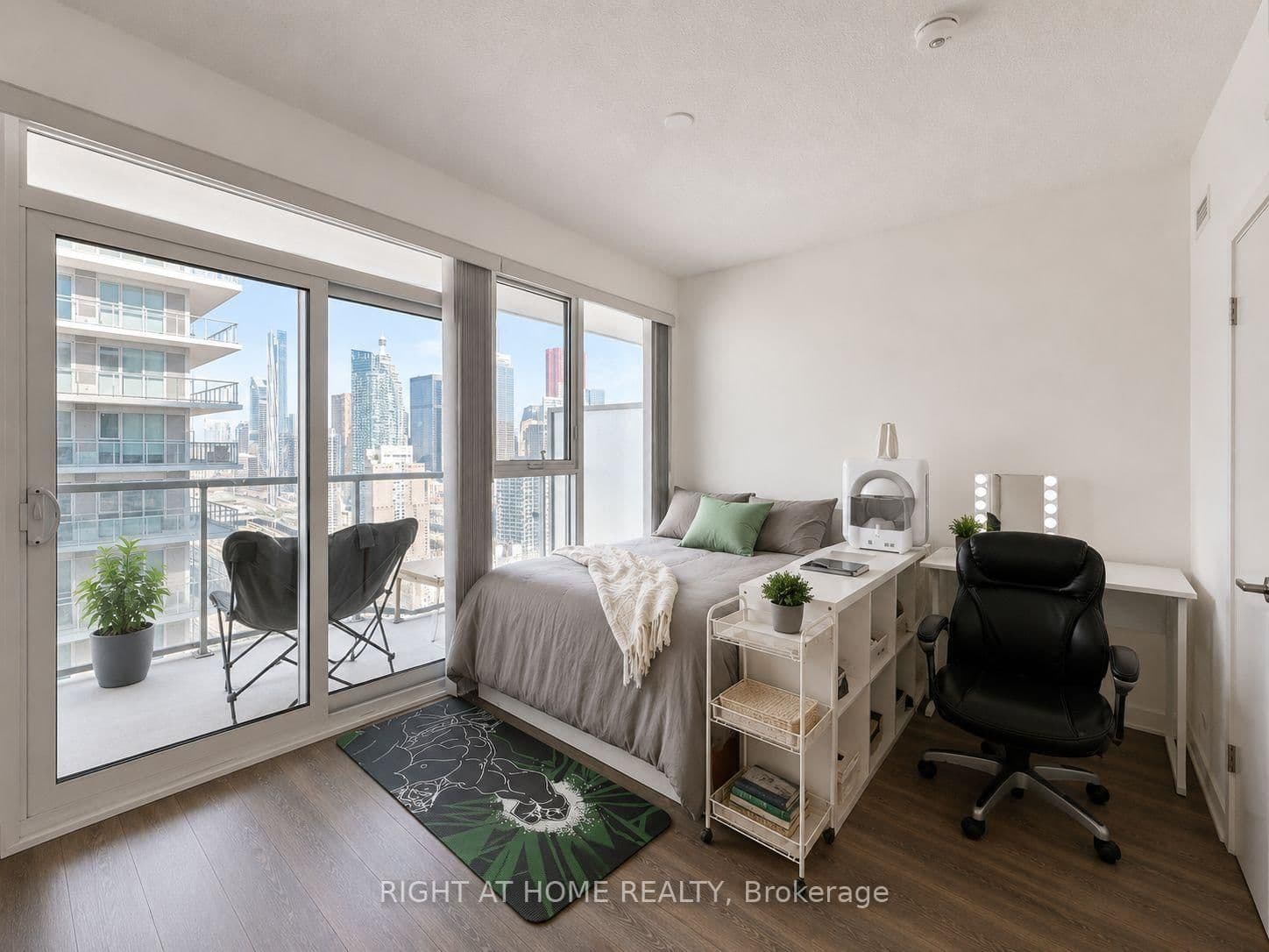 20 Richardson Street, Unit 3106