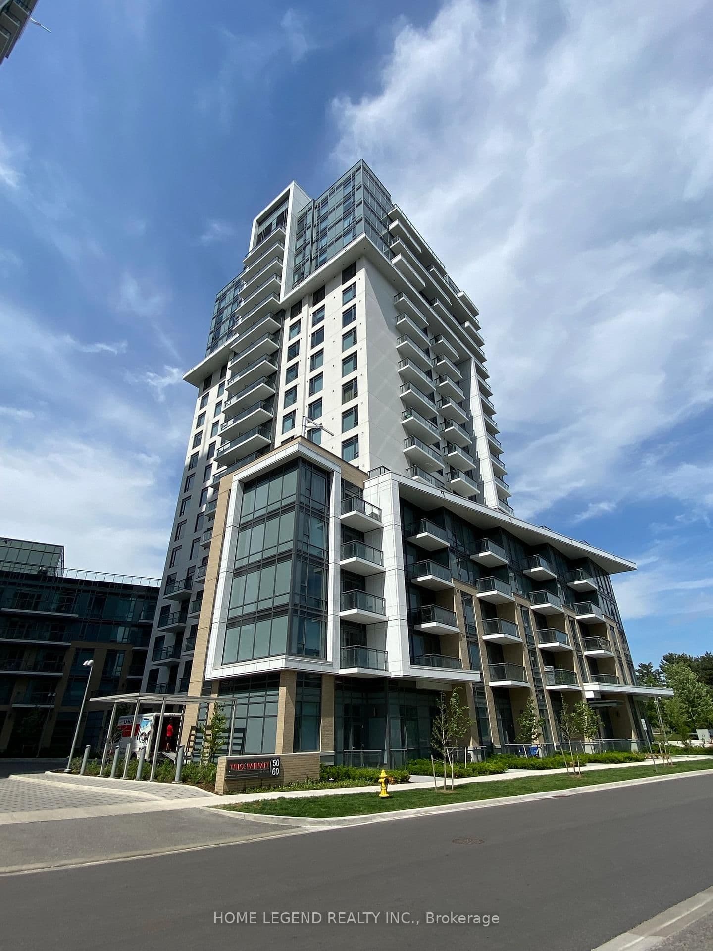 60 Ann O'reilly Road N, Unit 366