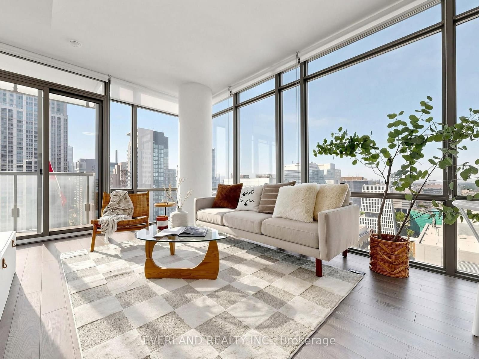 #2303 - 38 Grenville Street