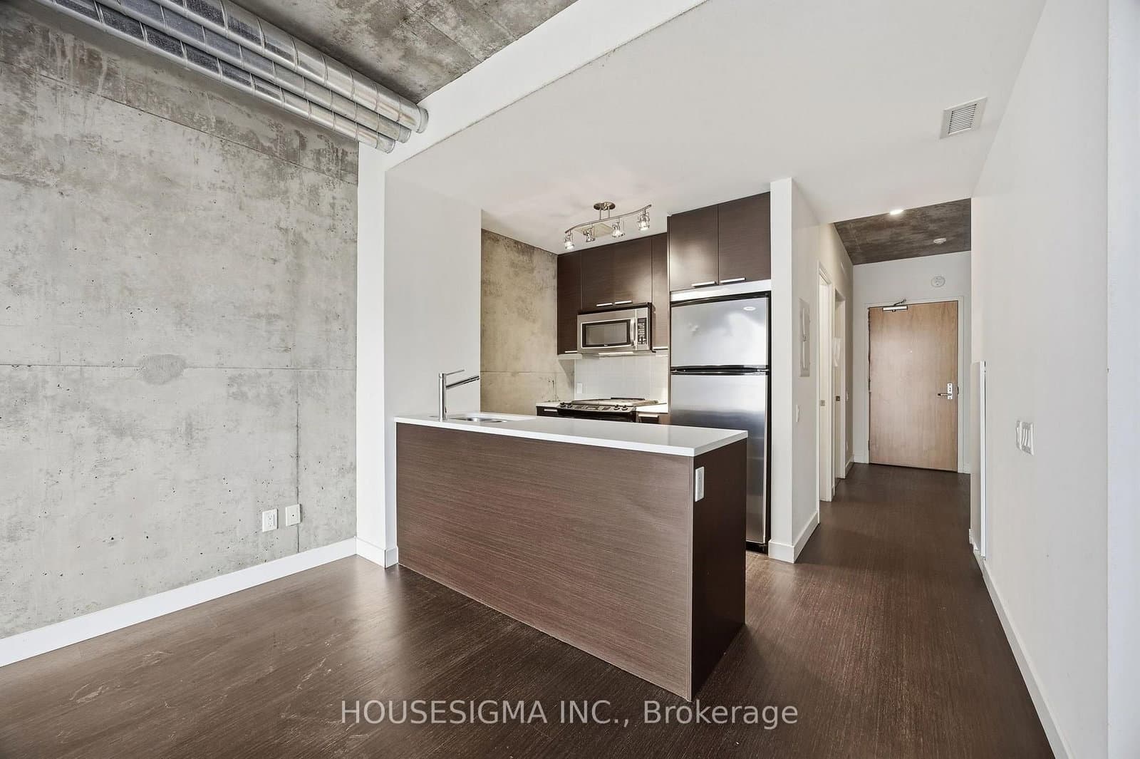 #406 - 138 Princess Street