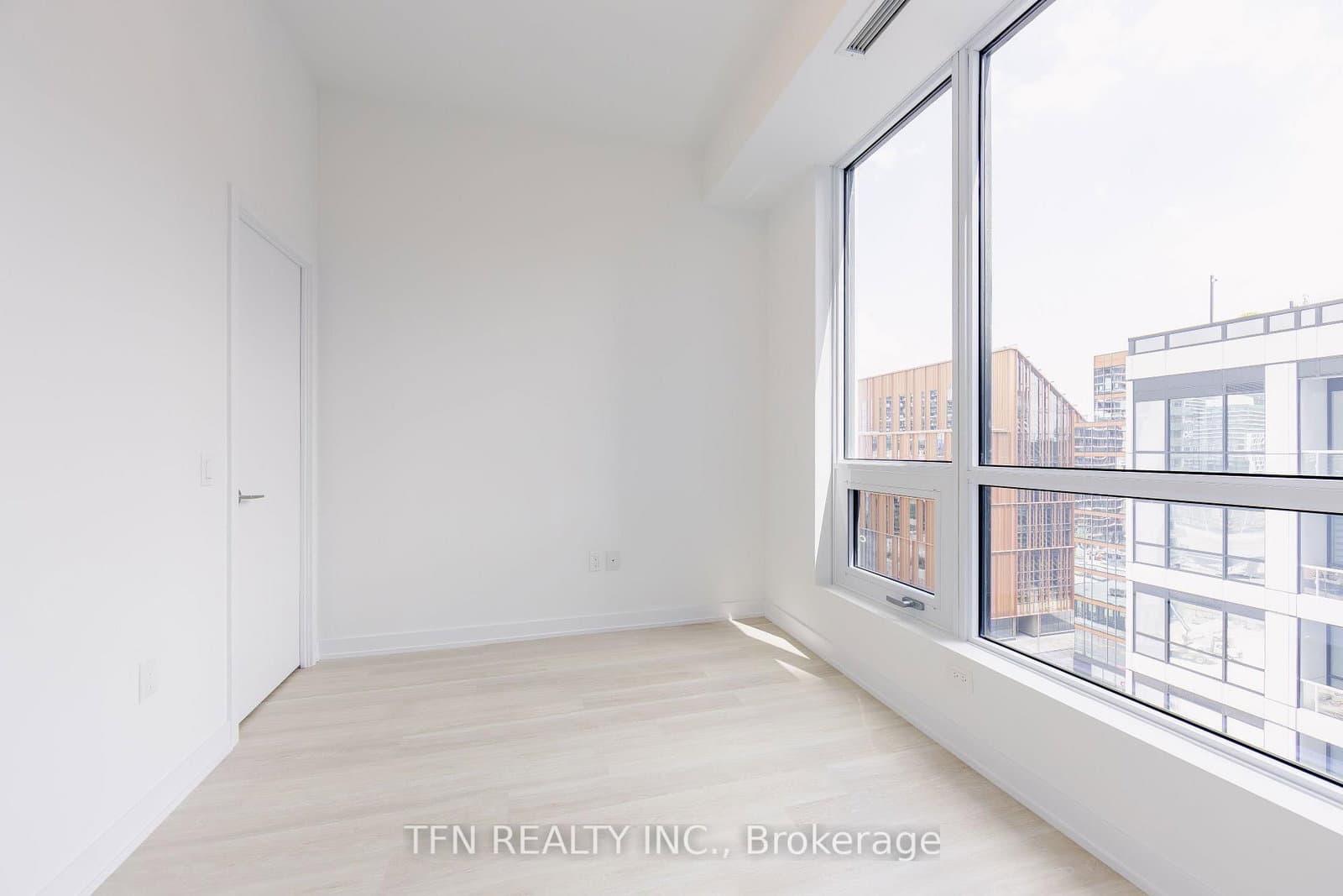 #1107 - 15 Richardson Street
