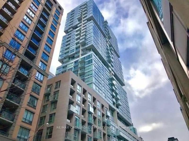 #1708 - 199 Richmond Street W