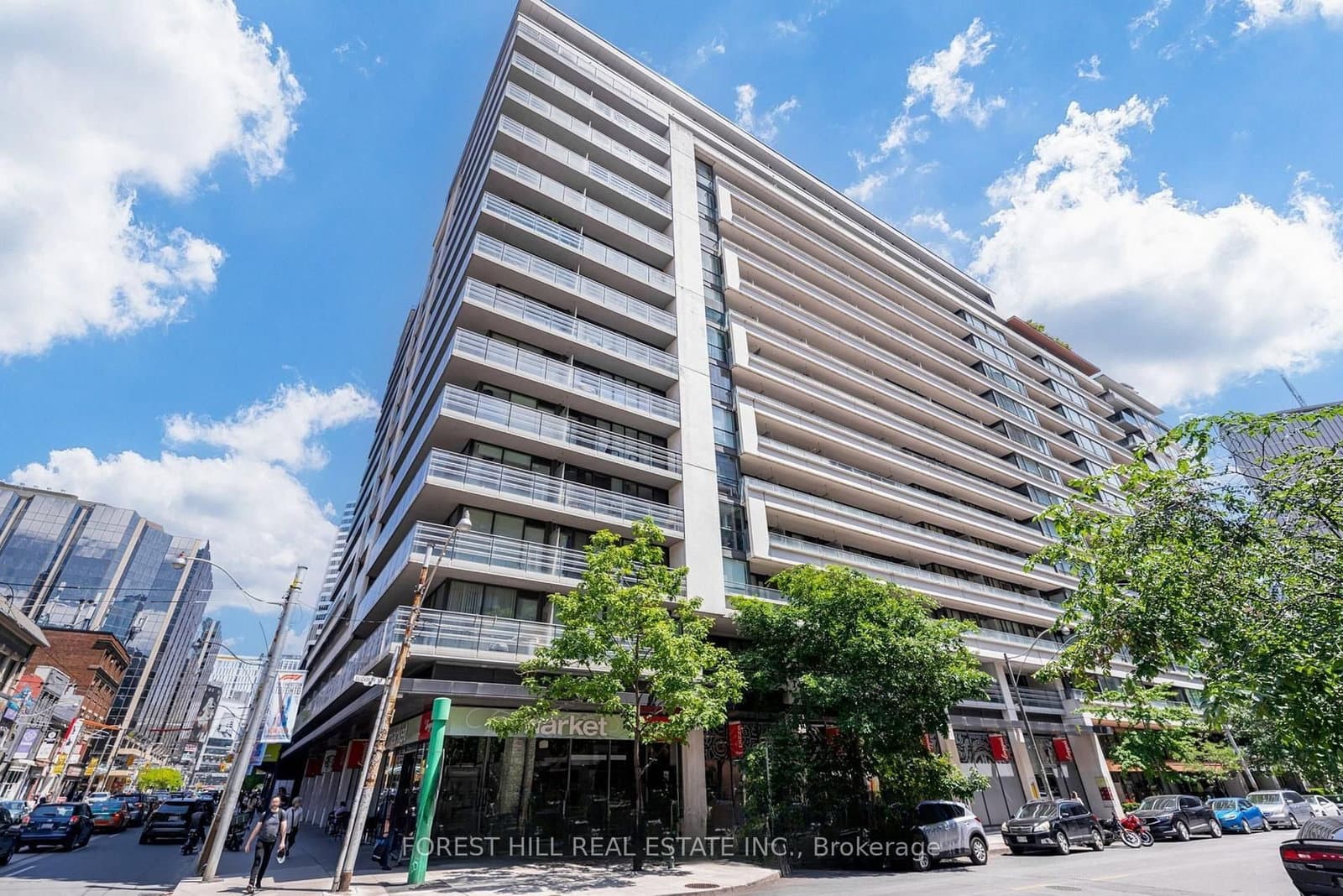 #917 - 111 Elizabeth Street