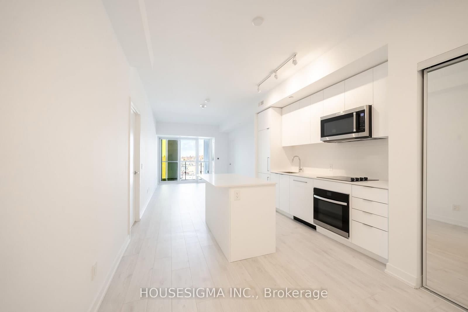 #703 - 181 Sheppard Avenue E