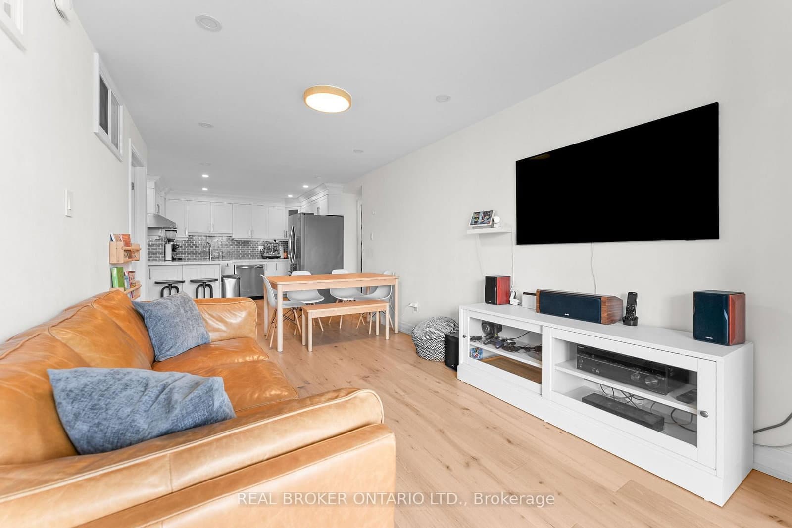 #502 - 99 Cameron Street