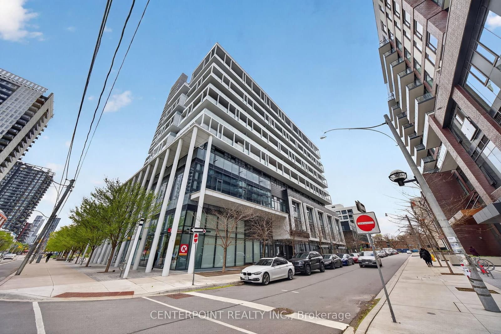 #1102E - 34 Tubman Avenue