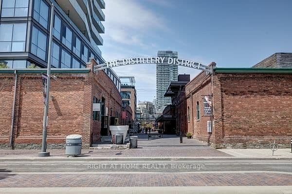 70 Distillery Lane, Unit 805