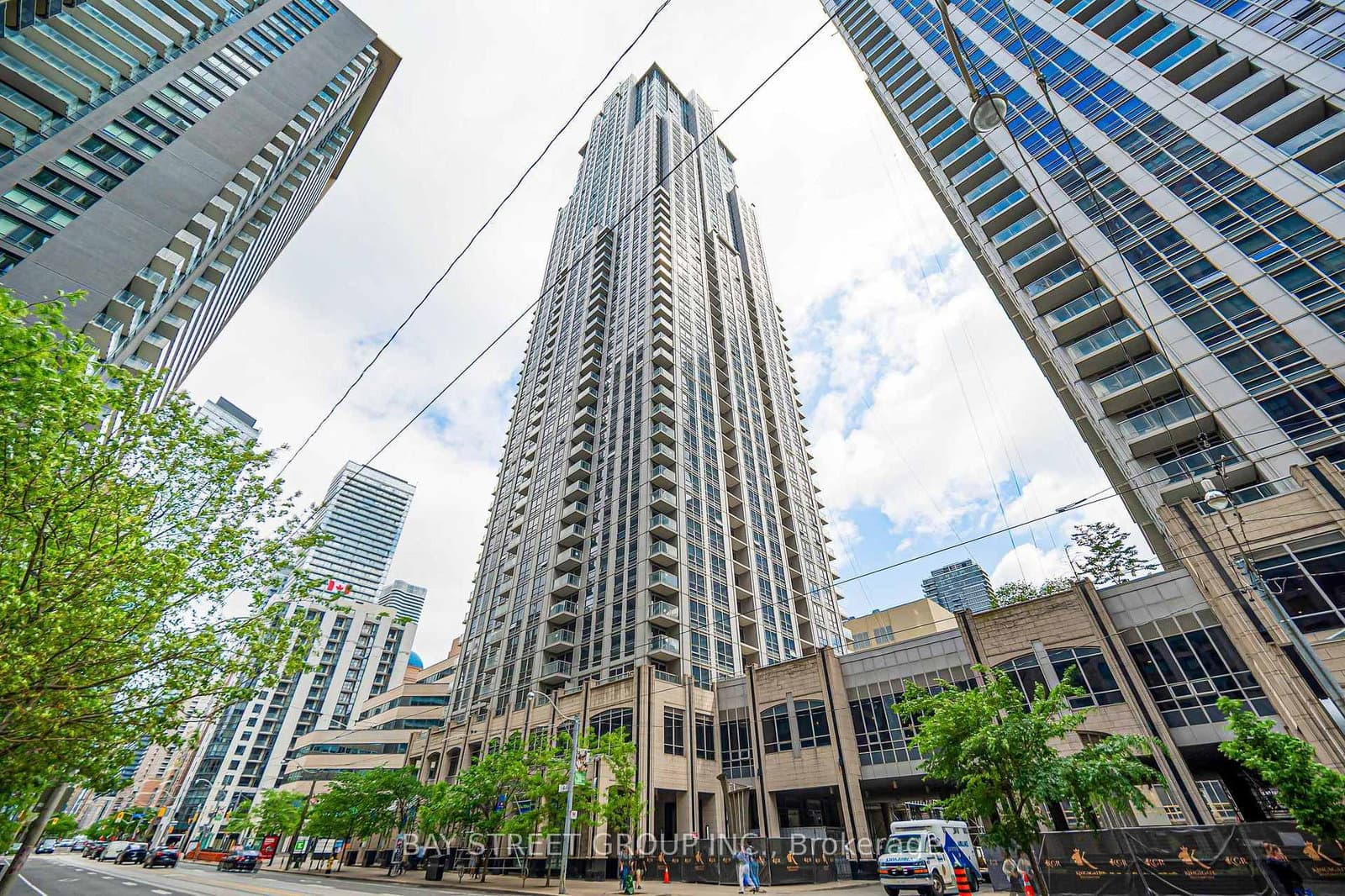 #4105 - 763 Bay Street