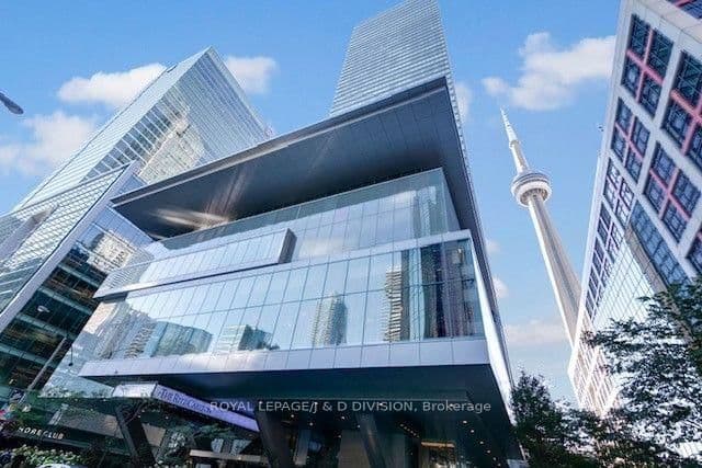 #3405 - 183 Wellington Street W