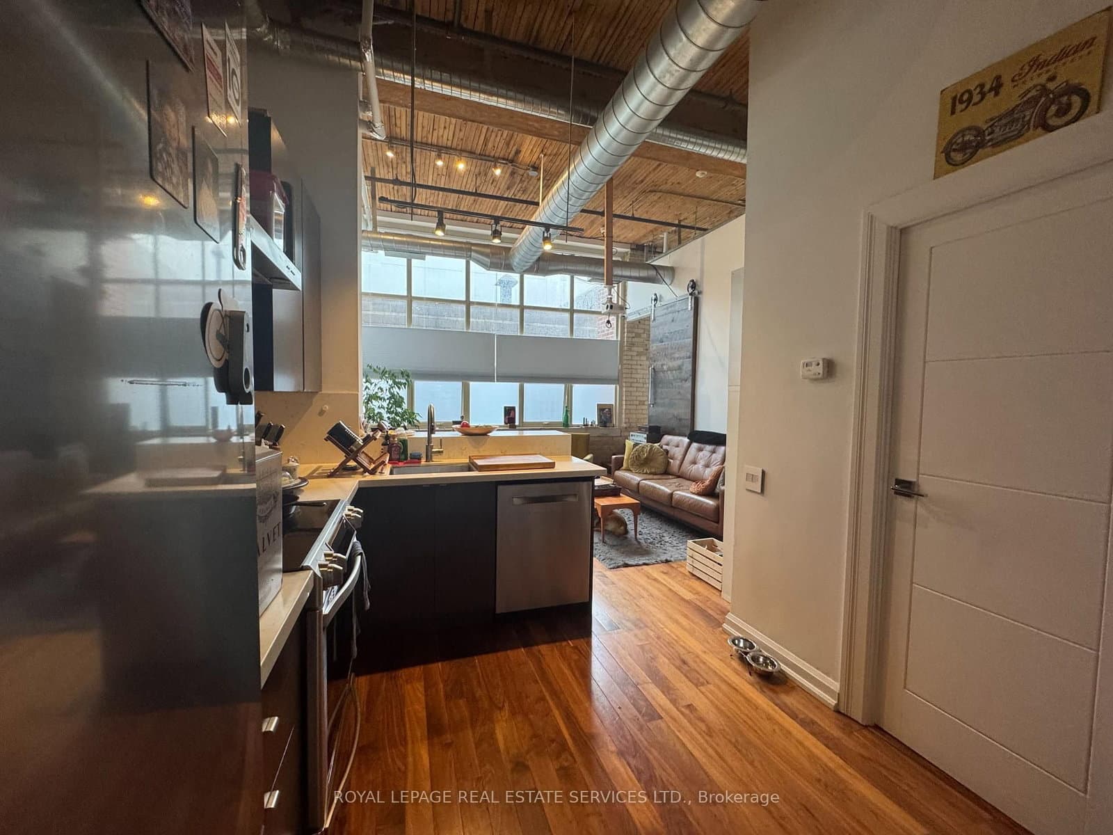 #203 - 736 Dundas Street E