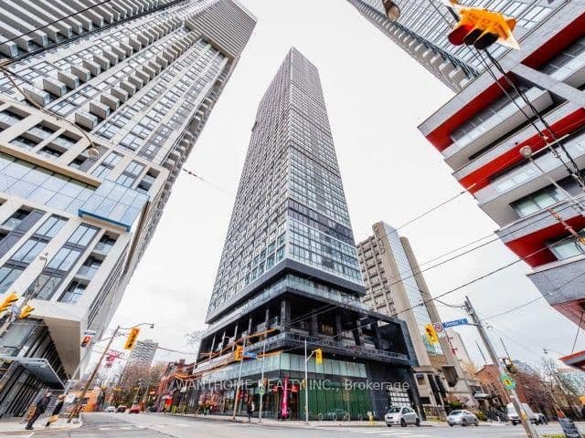 #502 - 181 Dundas Street E