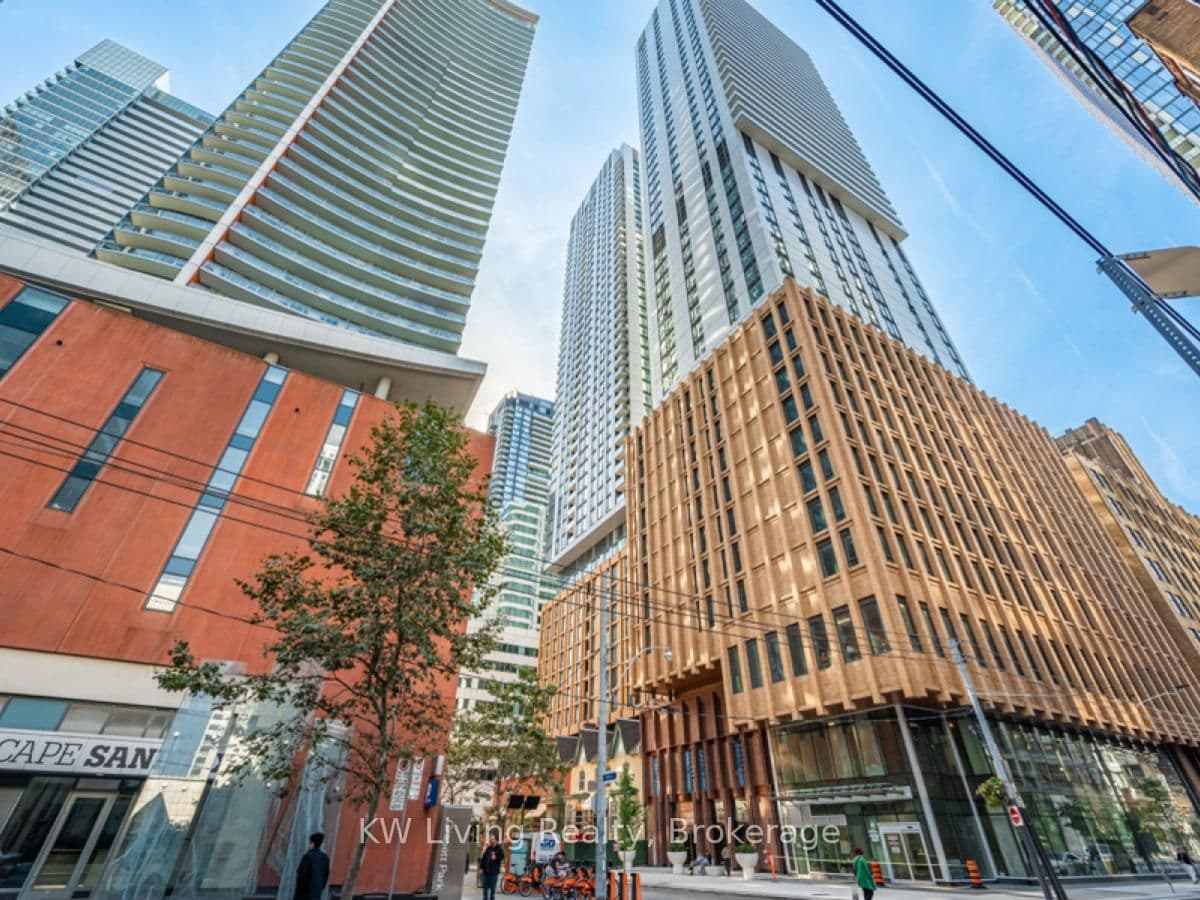 8 Widmer Street, Unit GPH3