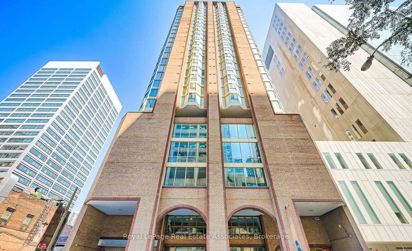 #1805 - 55 Centre Avenue