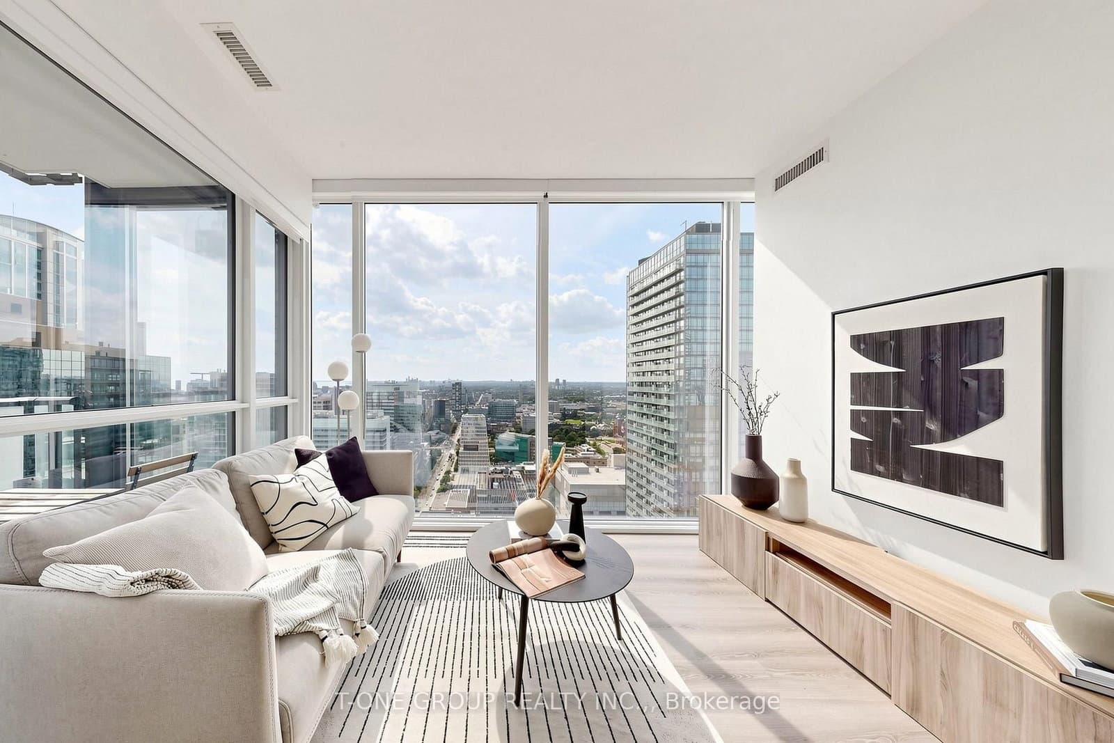 #3403 - 15 Grenville Street