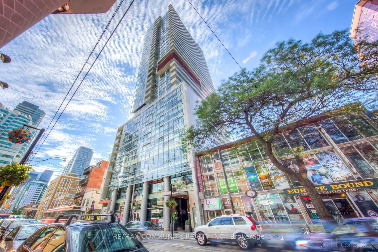 #1708 - 375 King Street W