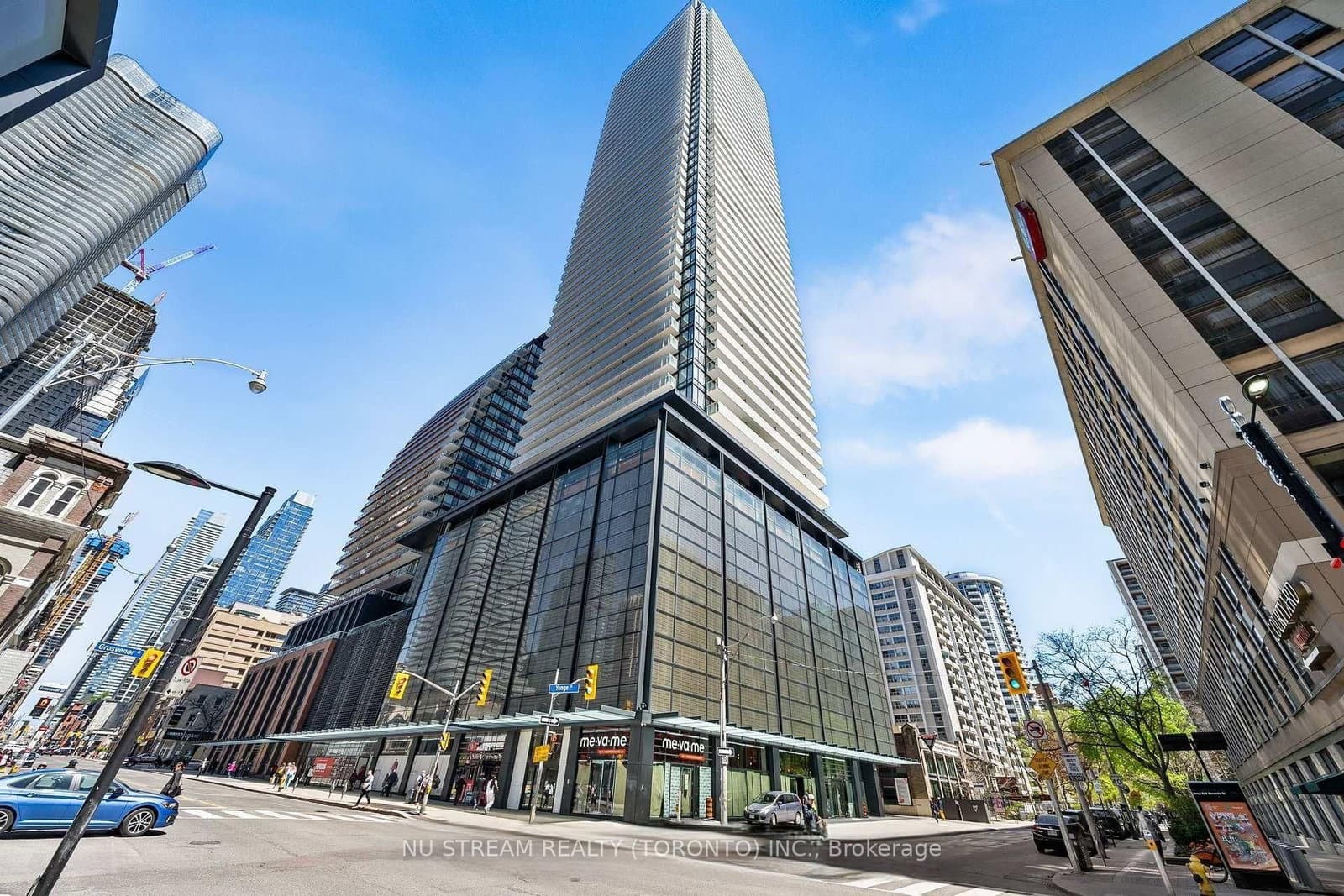 #1710 - 501 Yonge Street