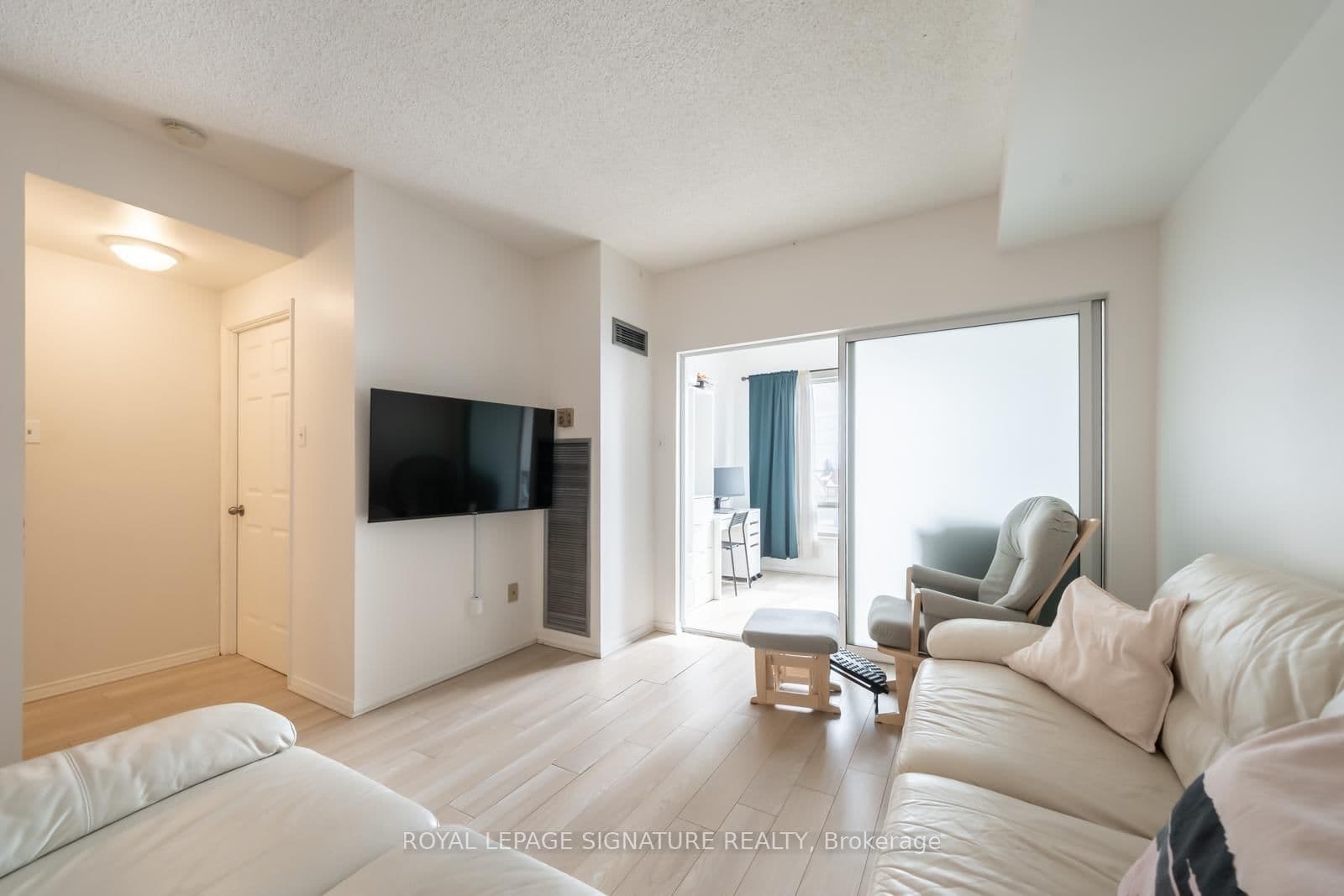 #316 - 5800 Sheppard Avenue E