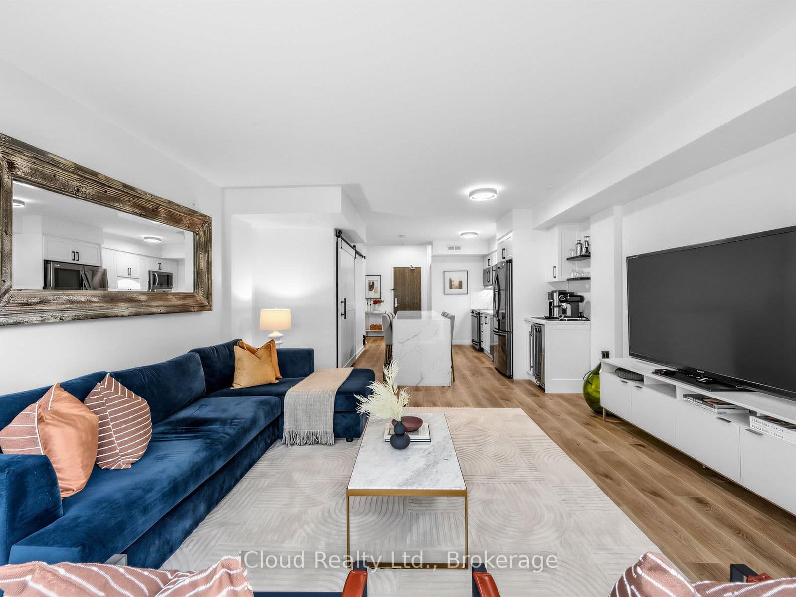 201 Carlaw Avenue, Unit 244