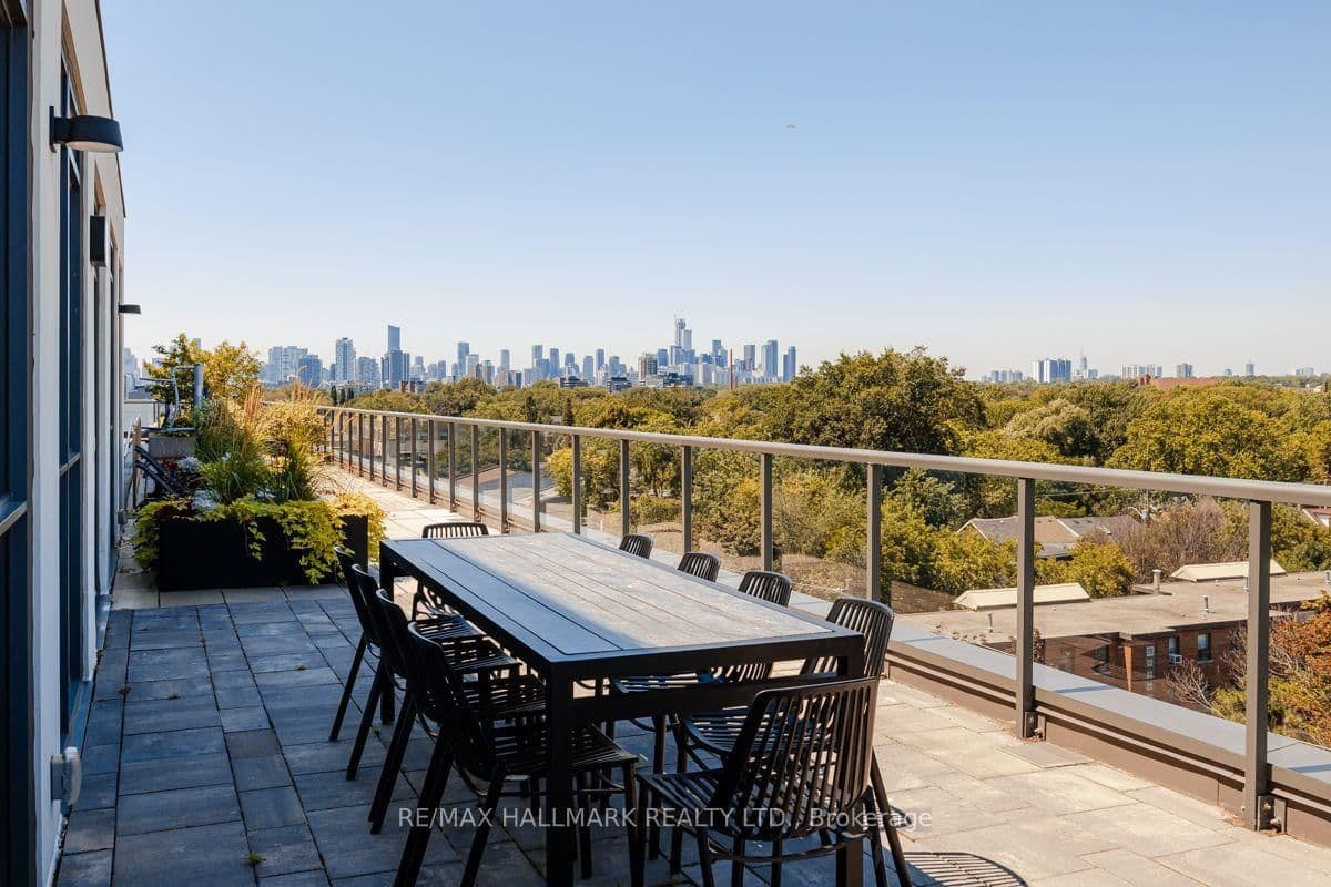 #403 - 1331 Queen Street E