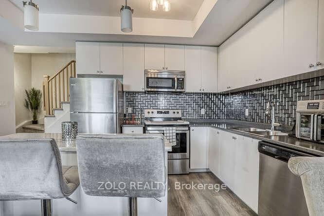 1555 Kingston Road, Unit 218