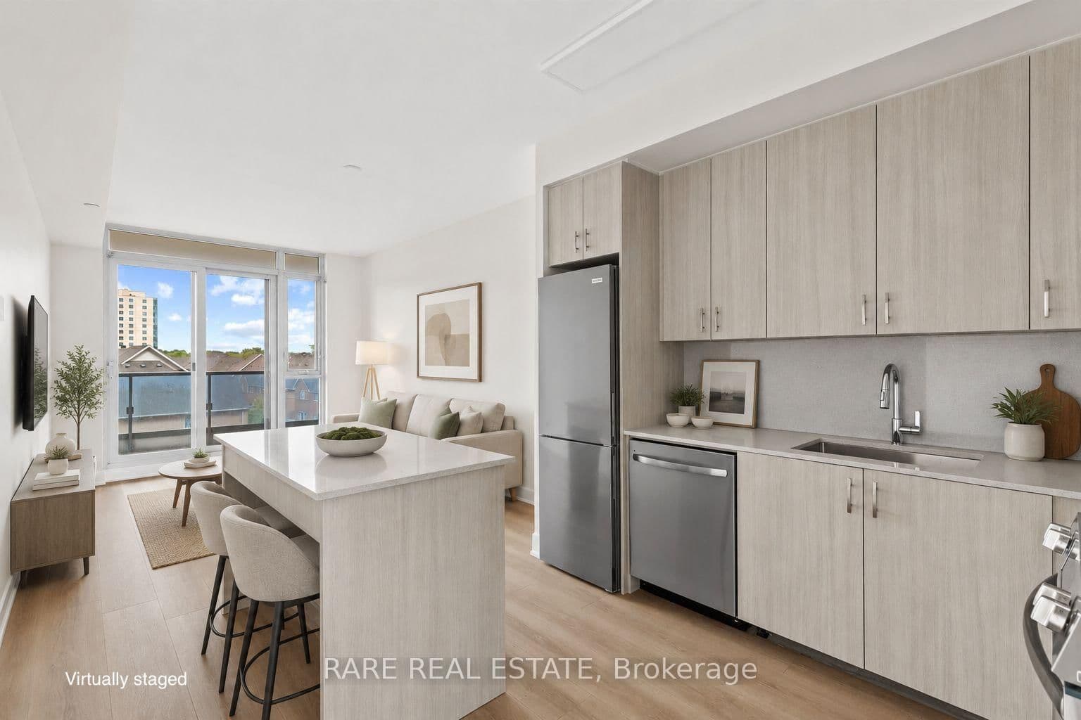 #533 - 9471 Yonge Street