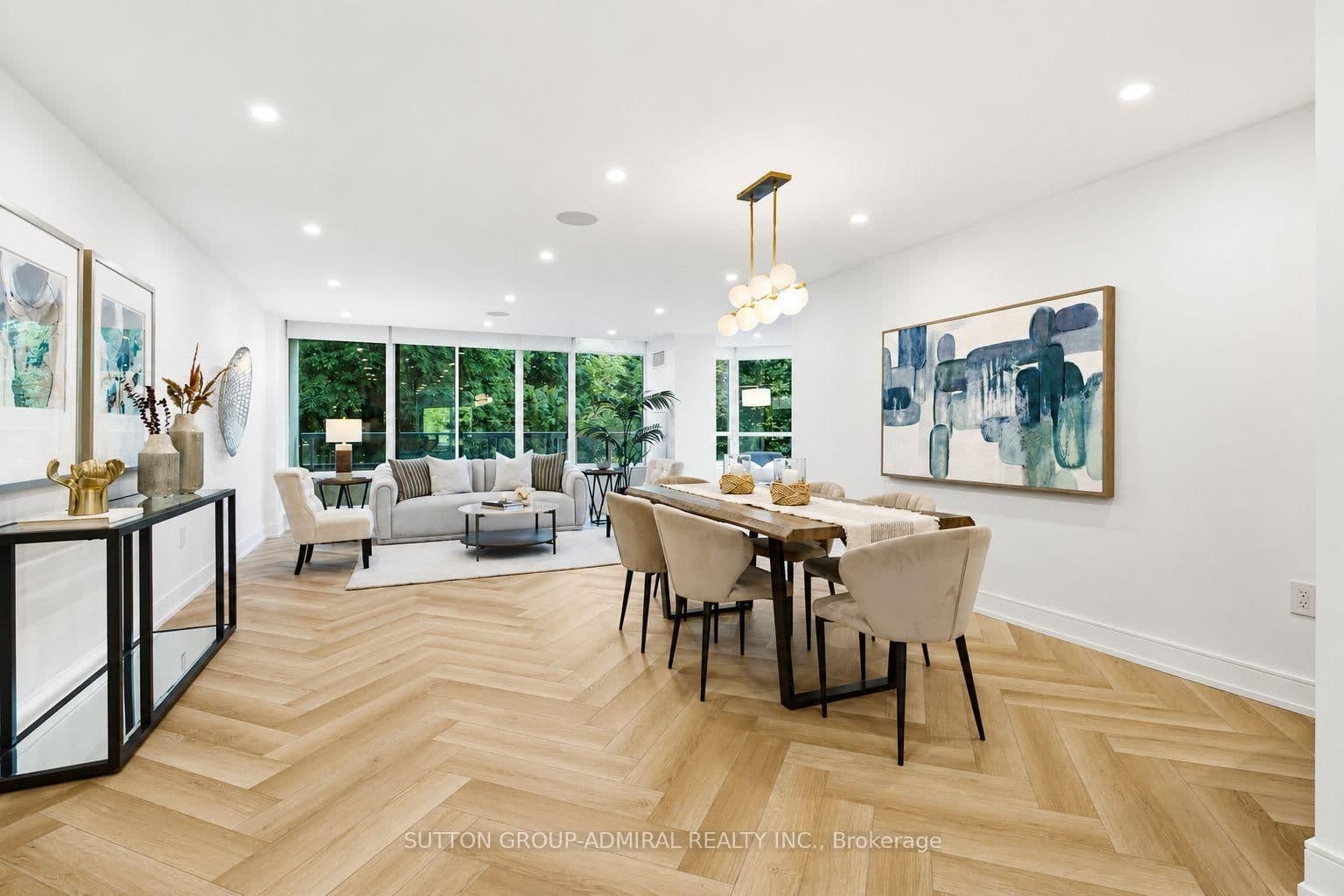 #311 - 7250 Yonge Street