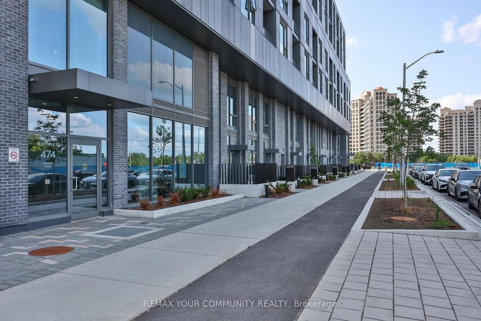 #2302 - 474 Caldari Road