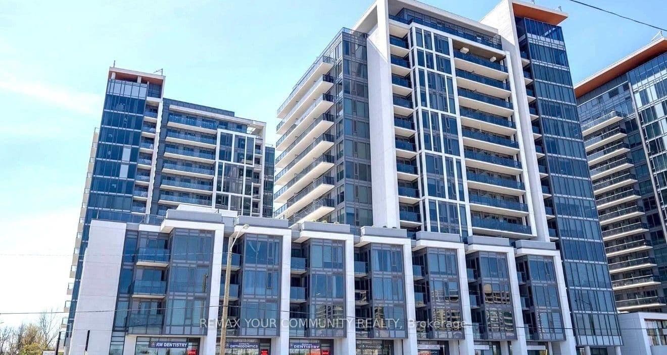 #318B - 9600 YONGE Street