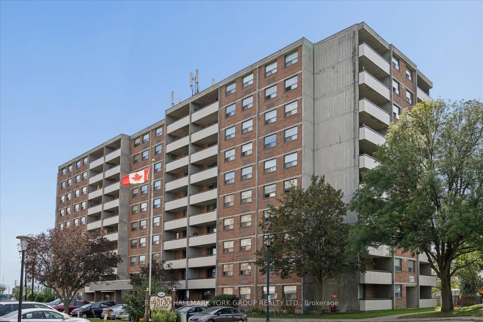 #405 - 20 William Roe Boulevard