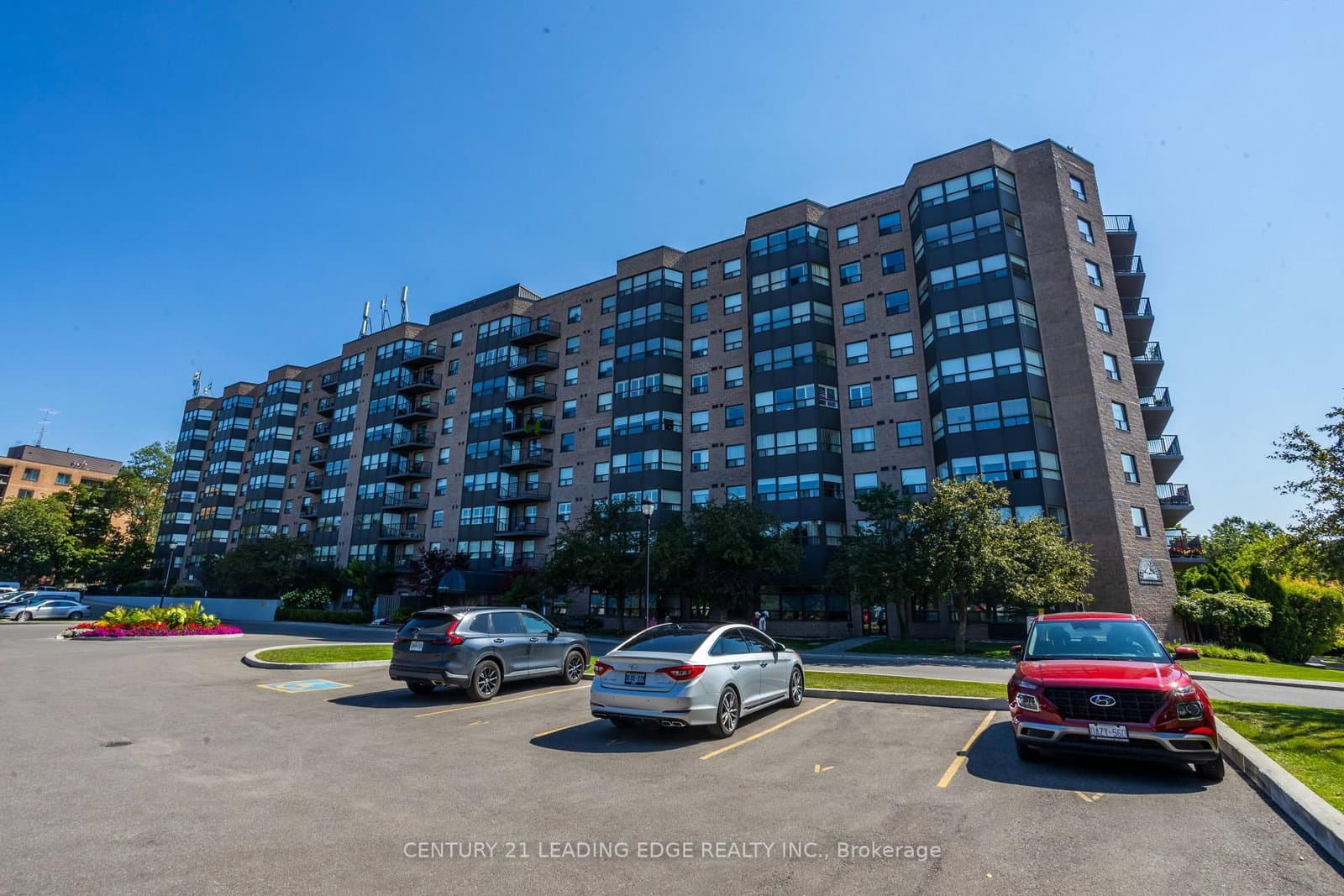 #707 - 2 Raymerville Drive
