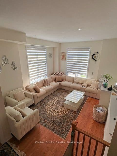 64 Seine Lane E