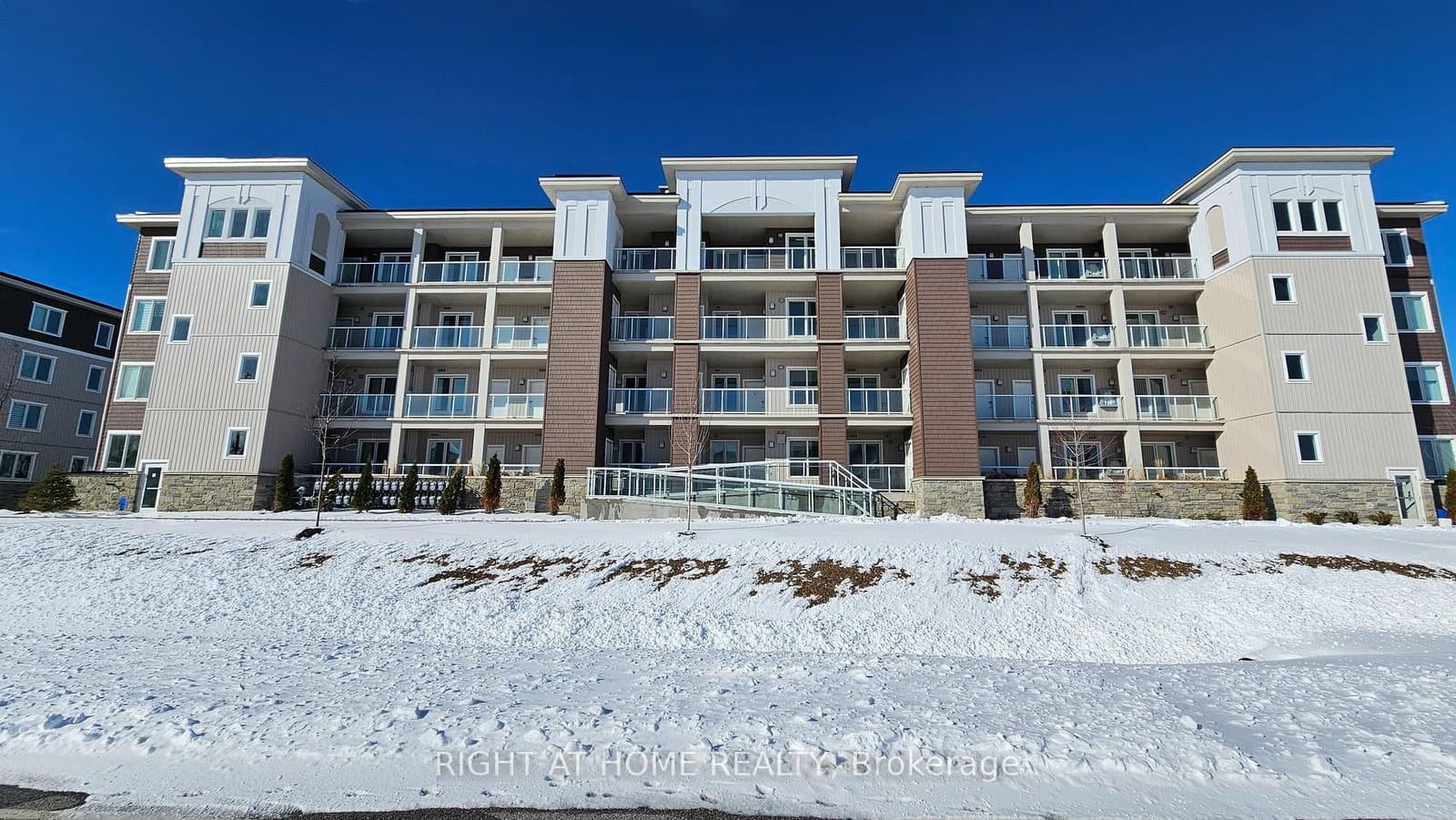 #314 - 5 SPOONER Crescent